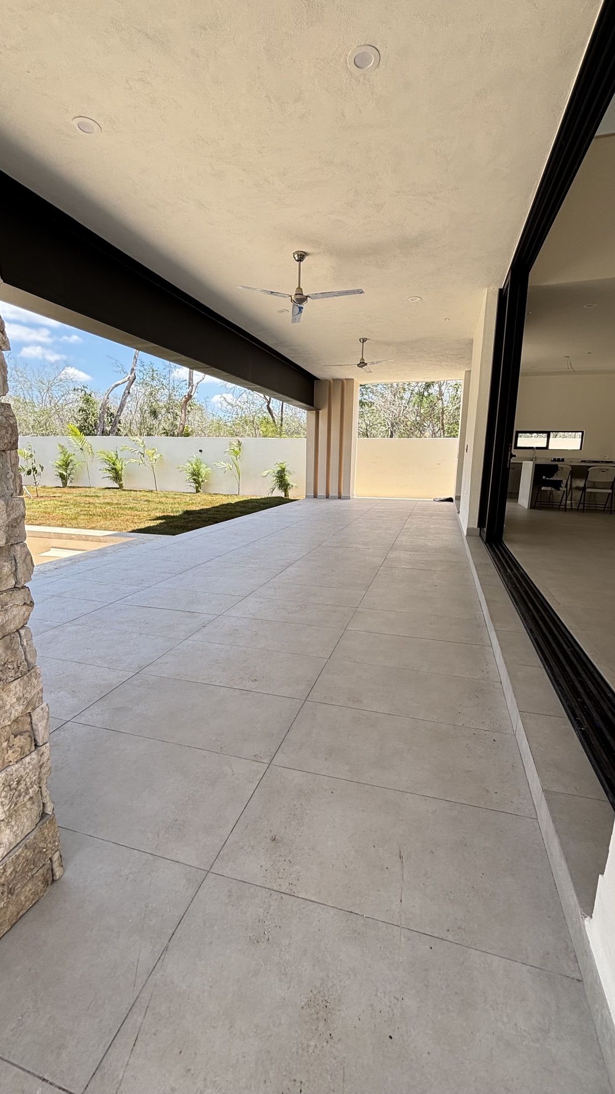 12 de 31: Terraza, techada