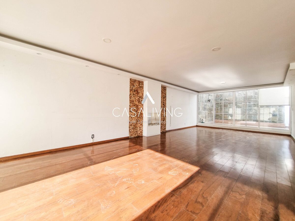 4 de 12: Sala comedor