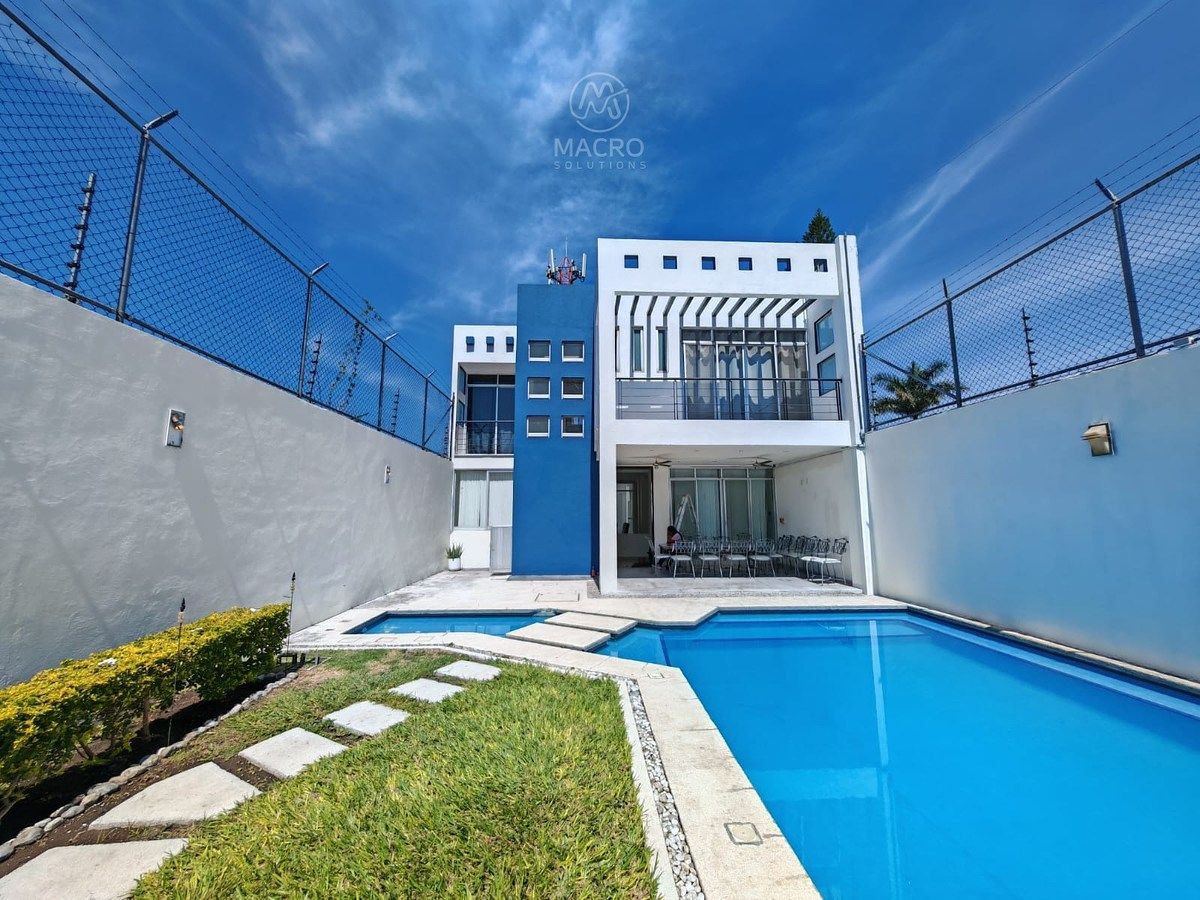 CASA À VENDA NA COL. PLAN DE AYALA, CUAUTLA, MOR. COM JARDIM E GRANDE PISCINA., foto 1 de 22