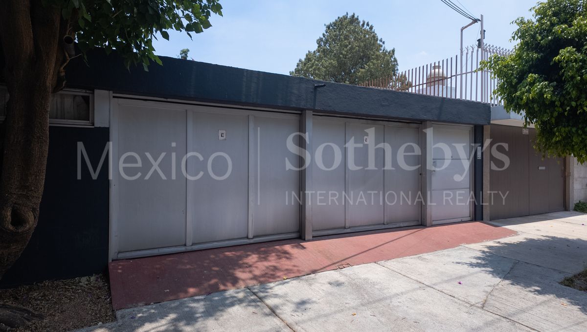Casa para Remodelar en Venta en Lomas de Reforma, Castillo de Chapultepec 49 - foto 2