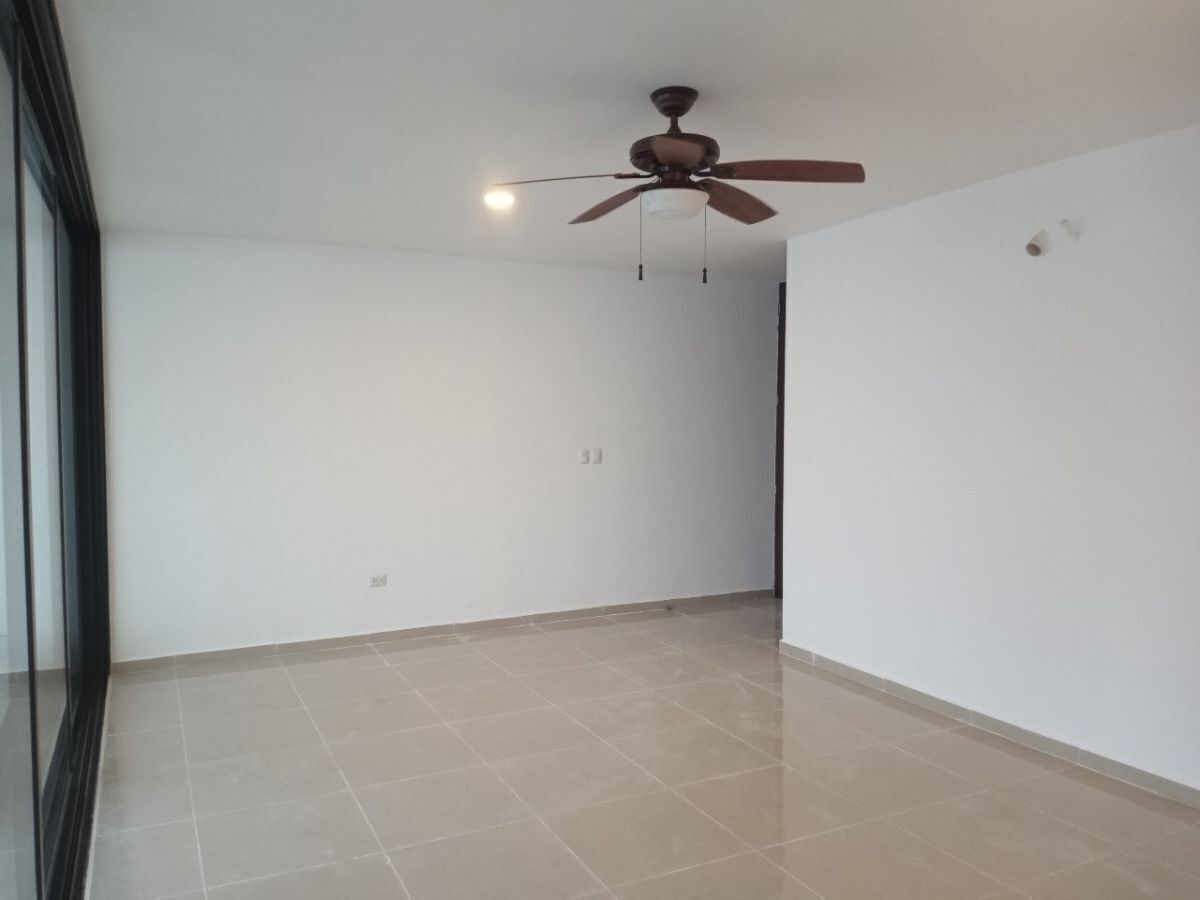 2 de 17: Sala, Comedor