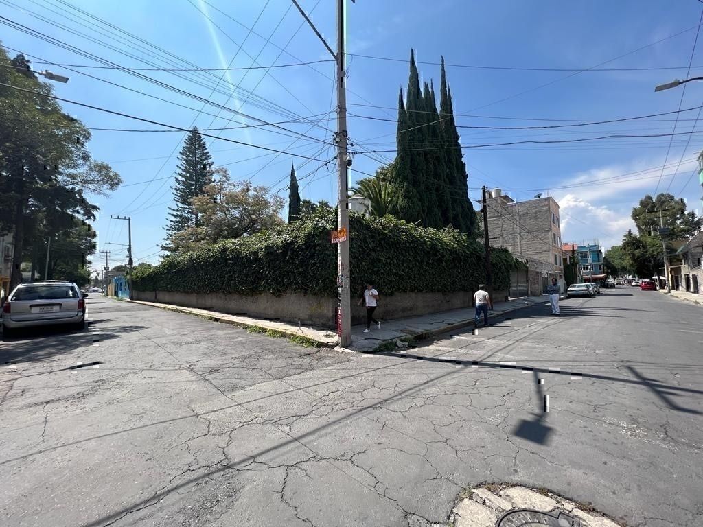 3 de 8