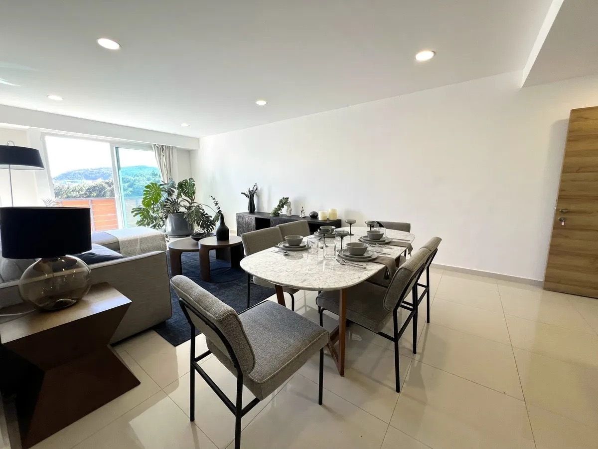 2 of 16: comedor (departamento muestra)