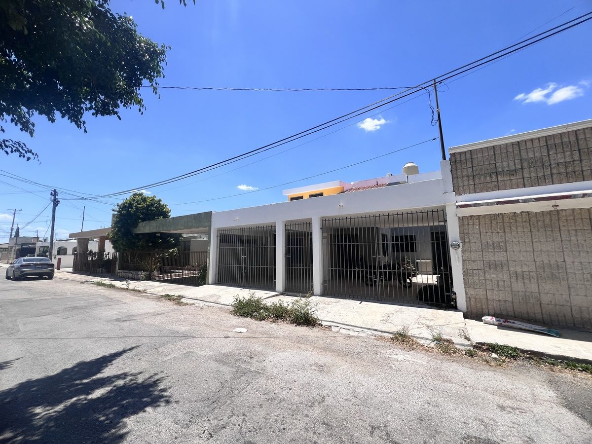 1 de 23: FACHADA