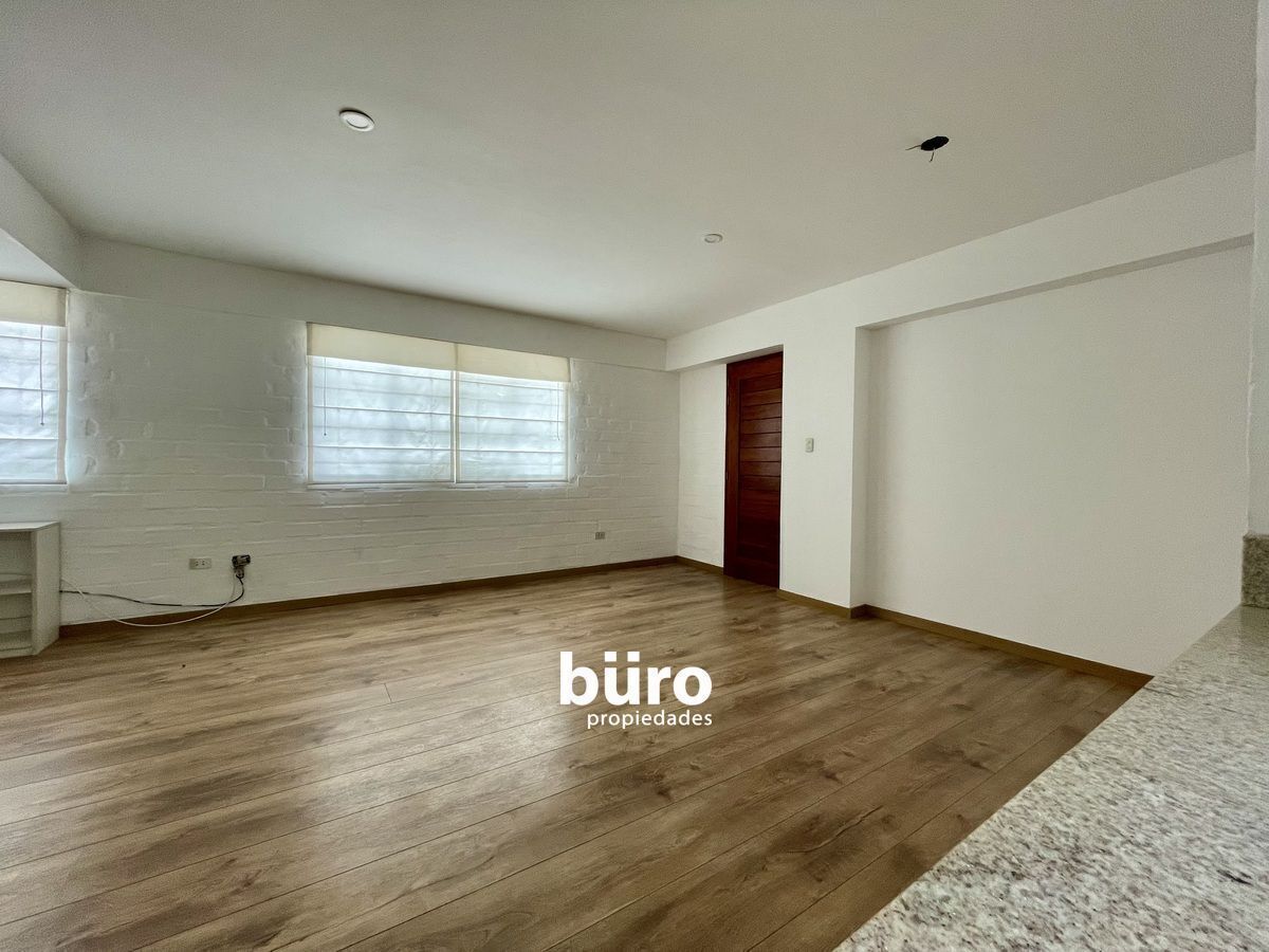 3 de 22: Sala y comedor