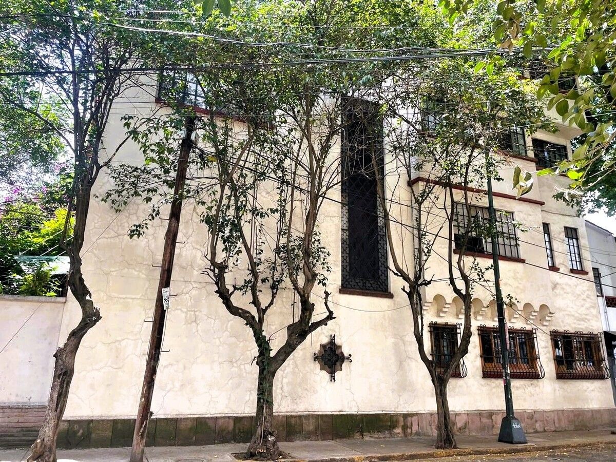 3 de 8