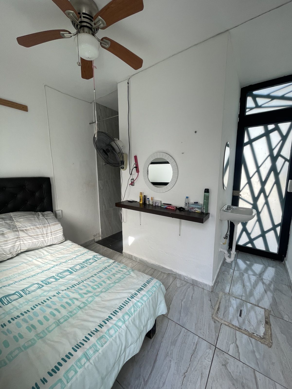 25 de 28: Cuarto de servicio