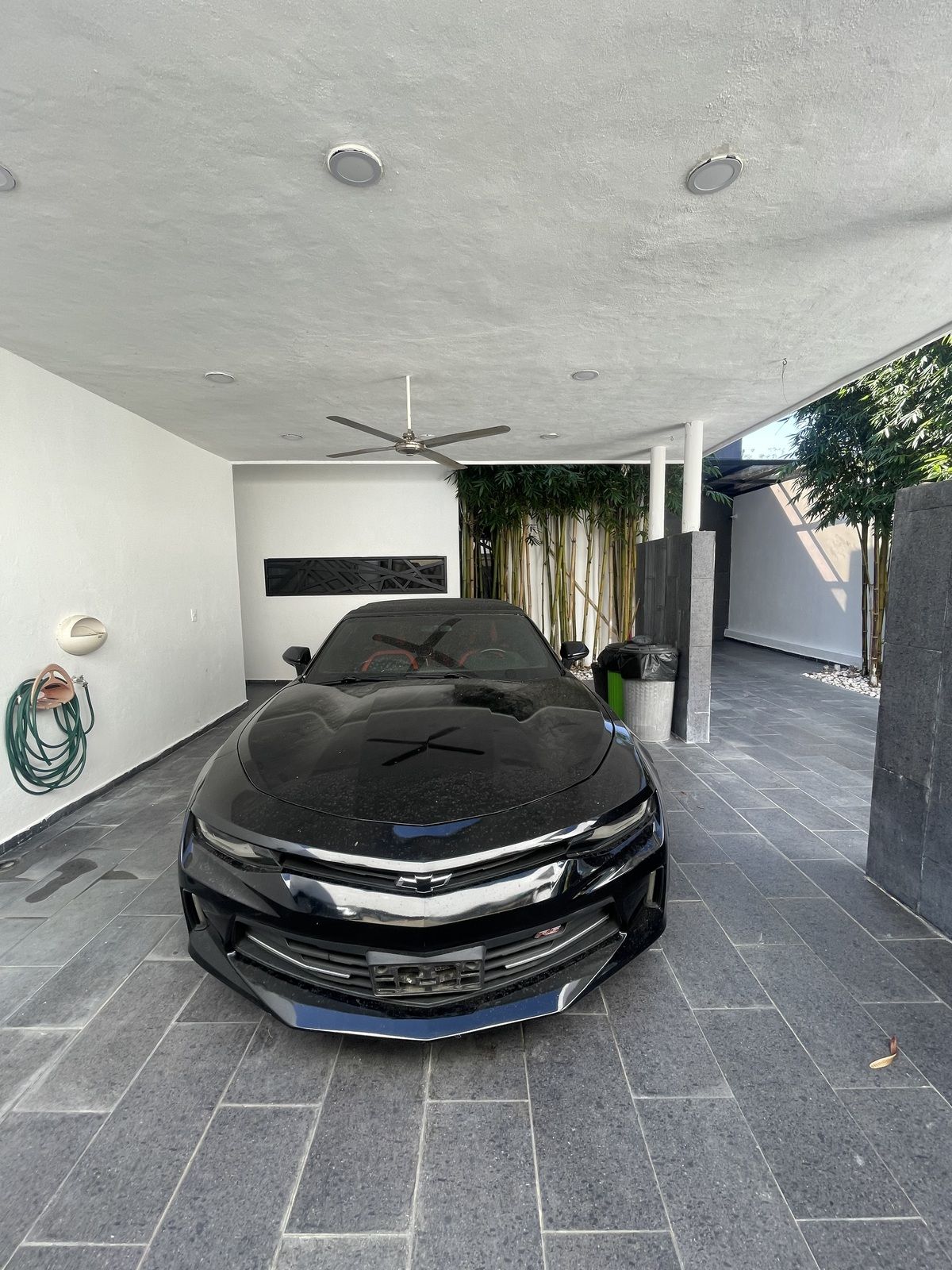 27 de 28: Estacionamiento para 1 autos