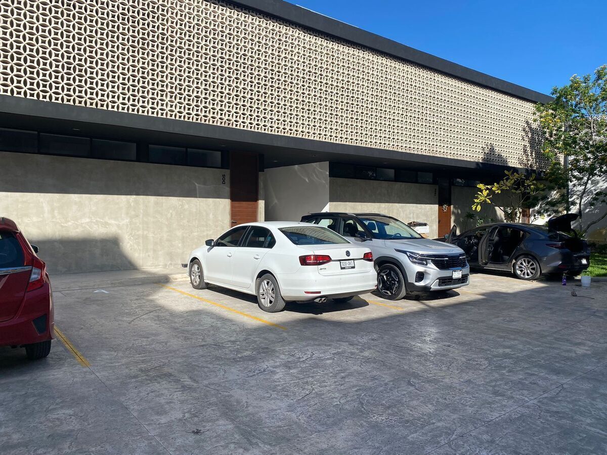 5 de 10: Estacionamiento