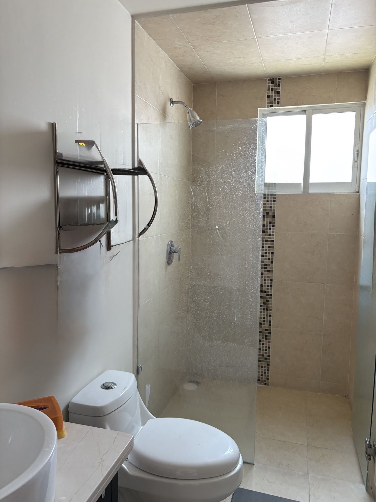 4 de 19: baño de recámara