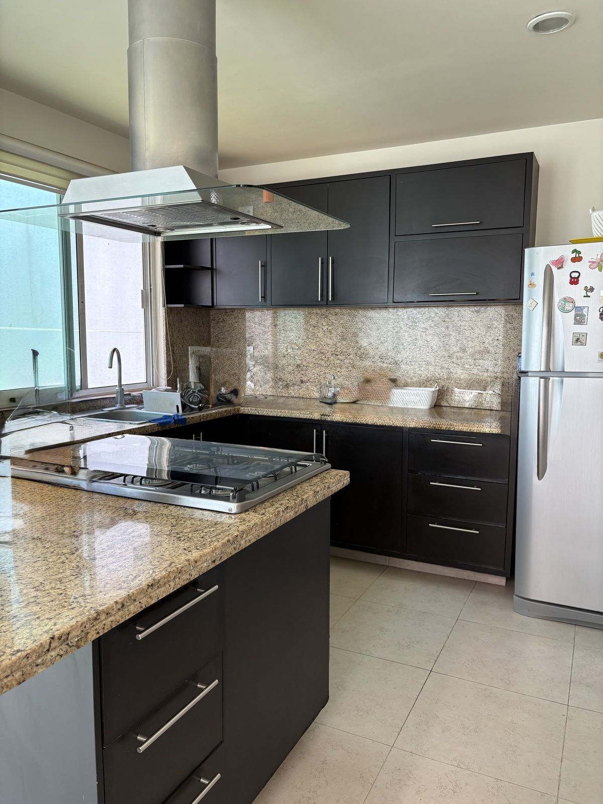 16 de 19: cocina equipada