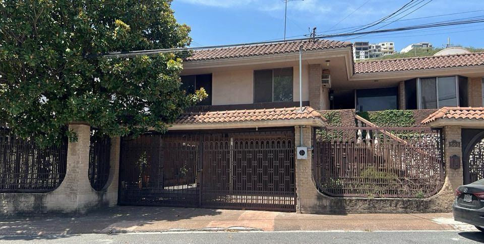 Casa en Venta Vista Hermosa Mty