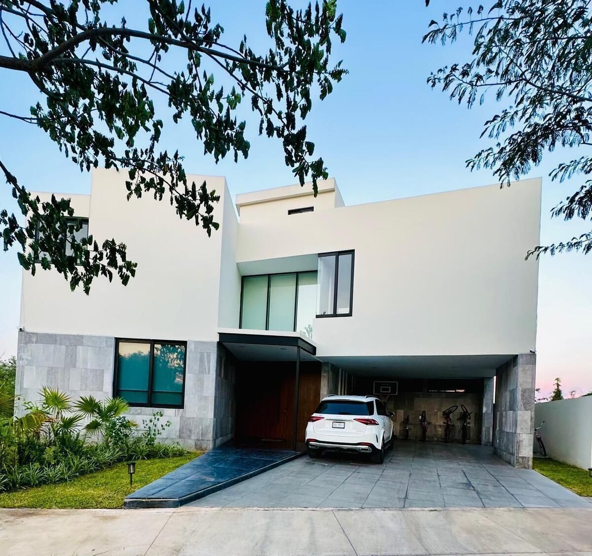 1 de 17: Fachada
