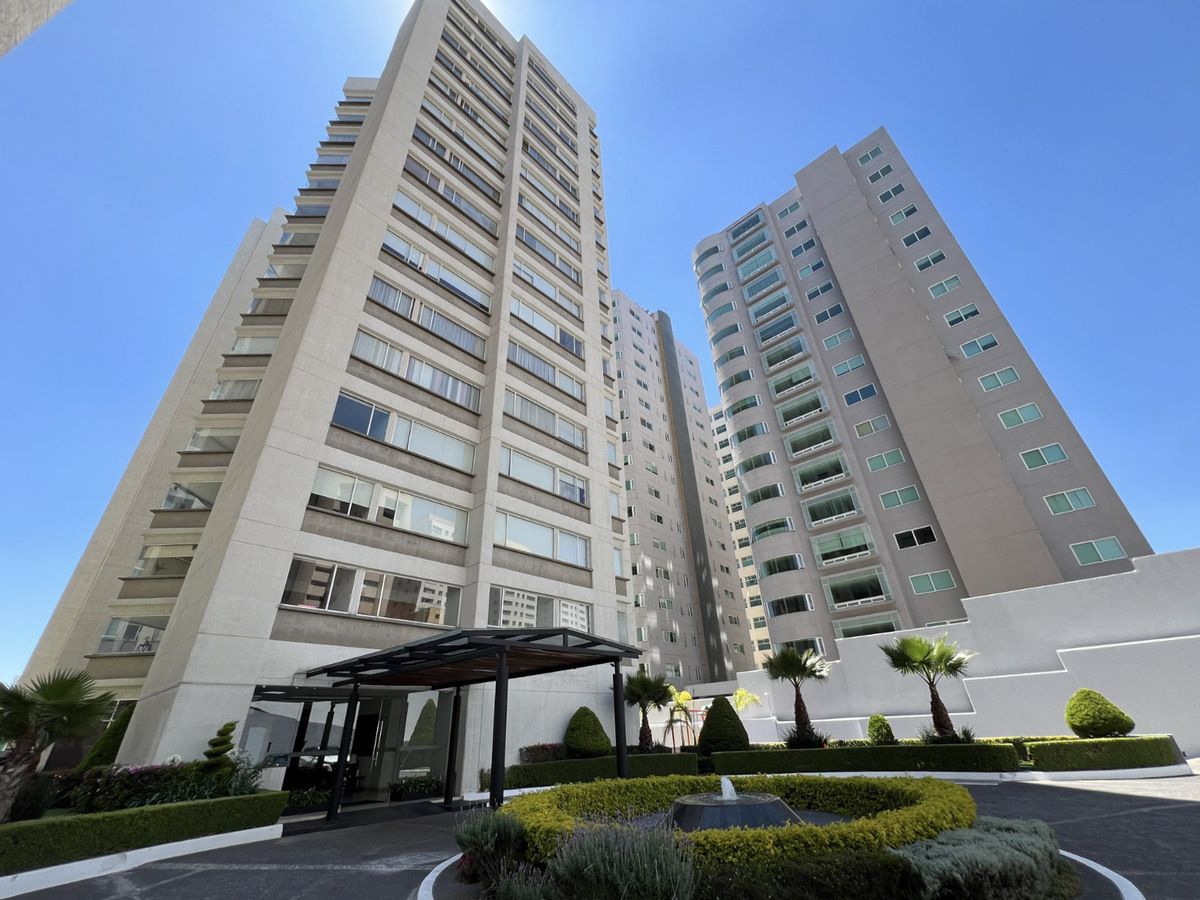 1 de 18: FACHADA PRINCIPAL