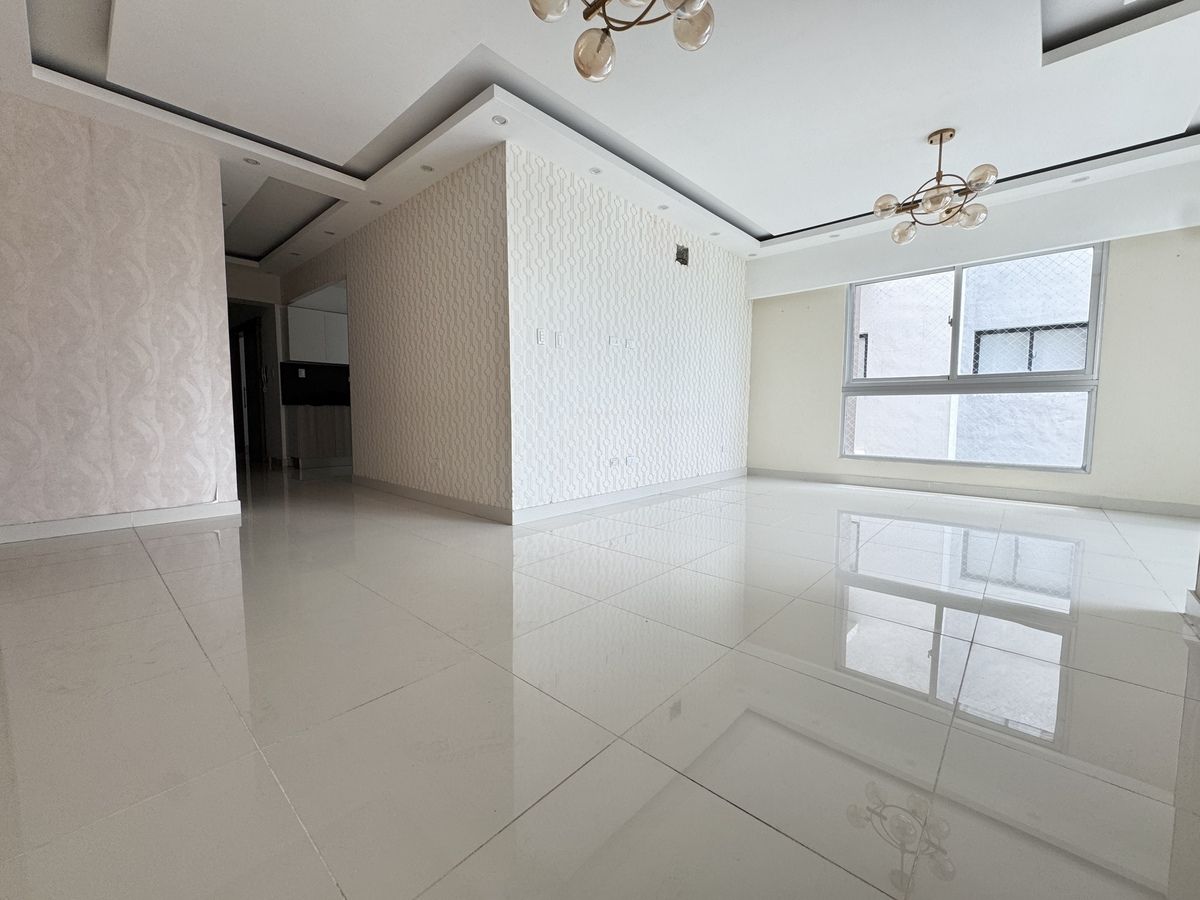 1 de 17: Sala