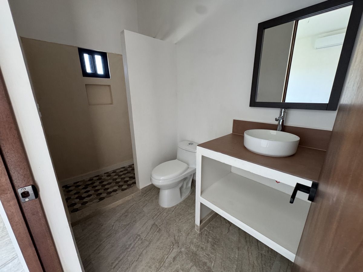 14 de 25: Baño de la recamara secundaria