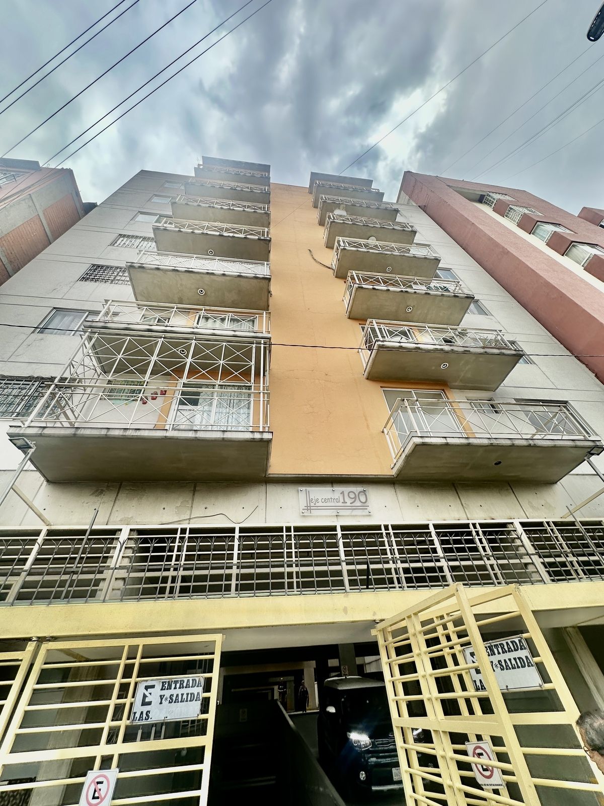 1 de 16