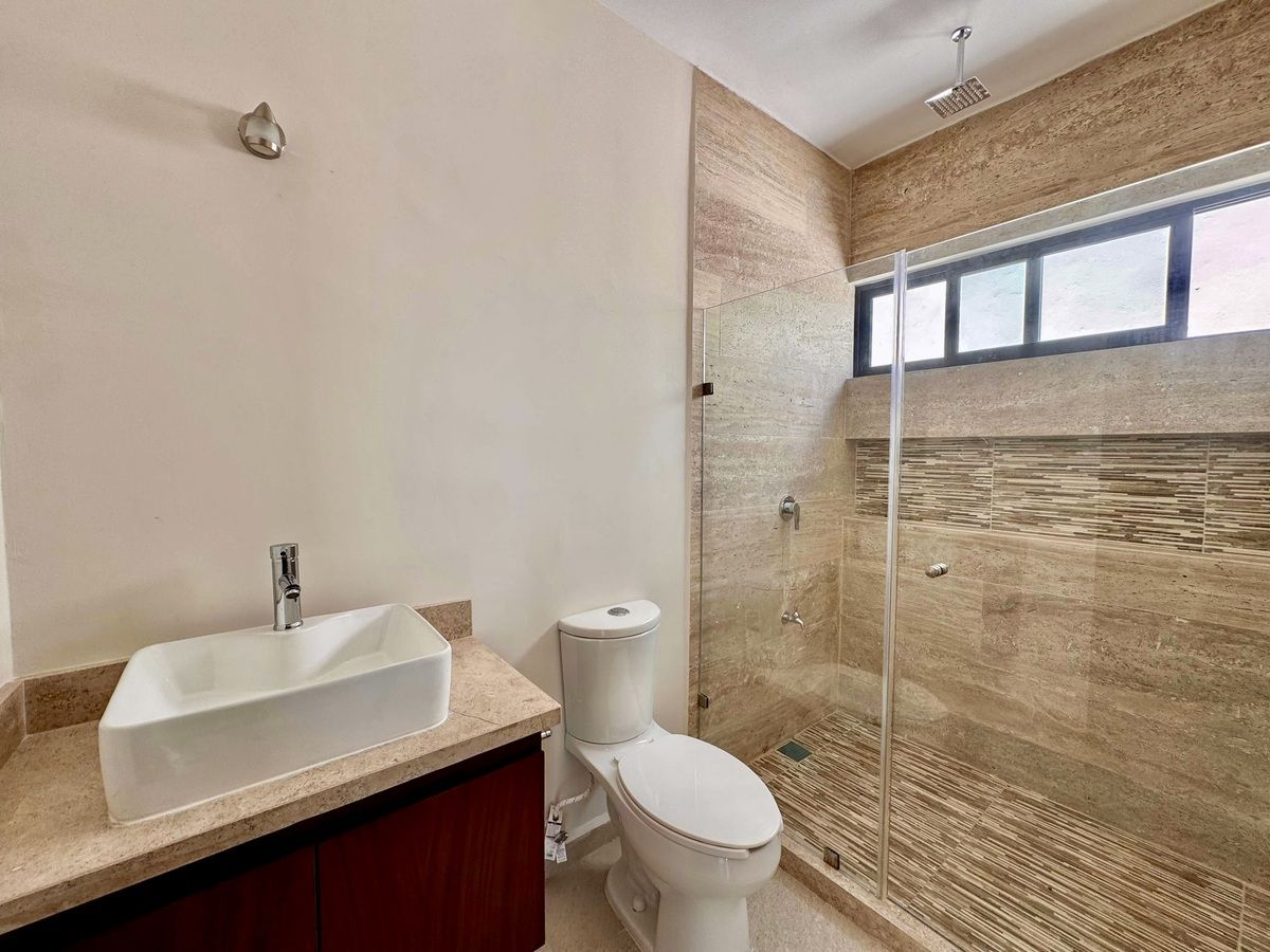21 de 34: BAÑOS