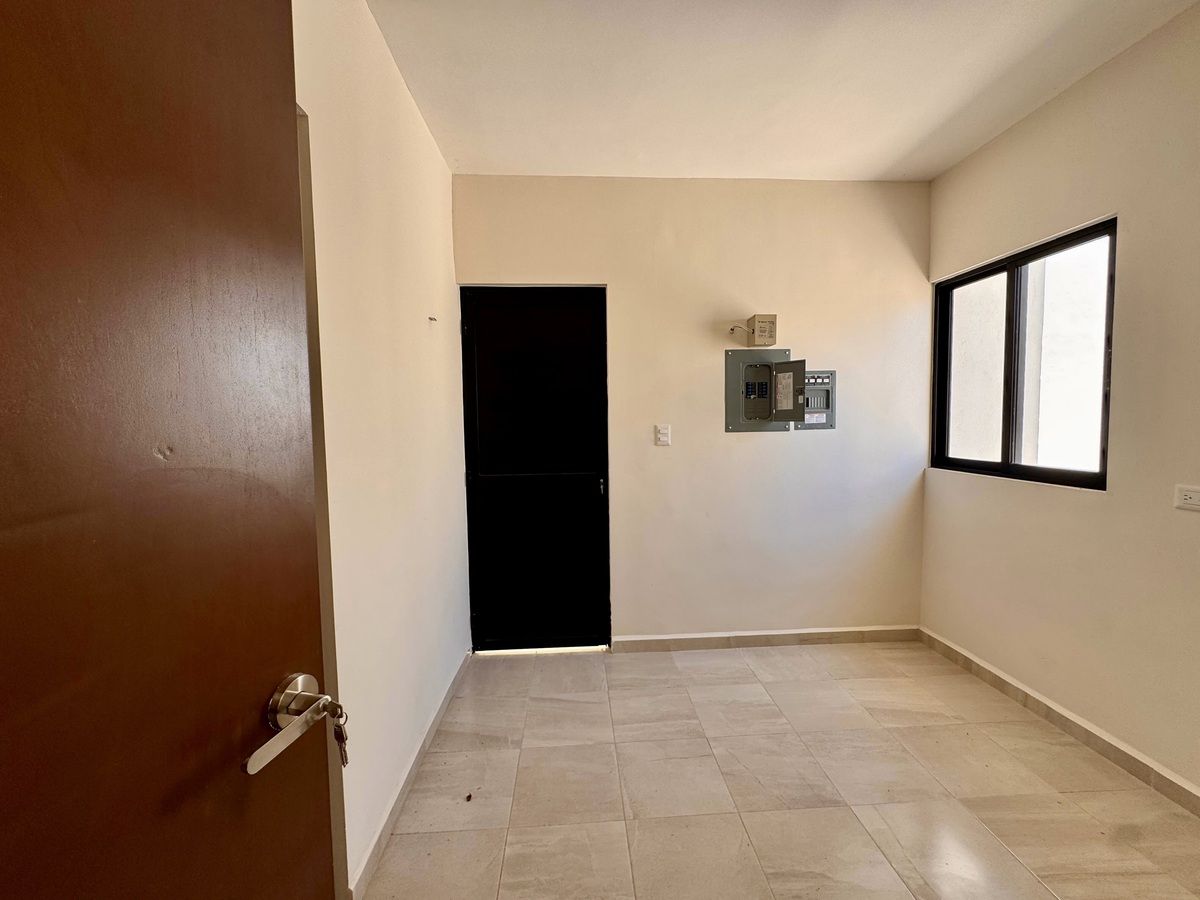 20 de 34: CUARTO DE SERVICIO CON BAÑO