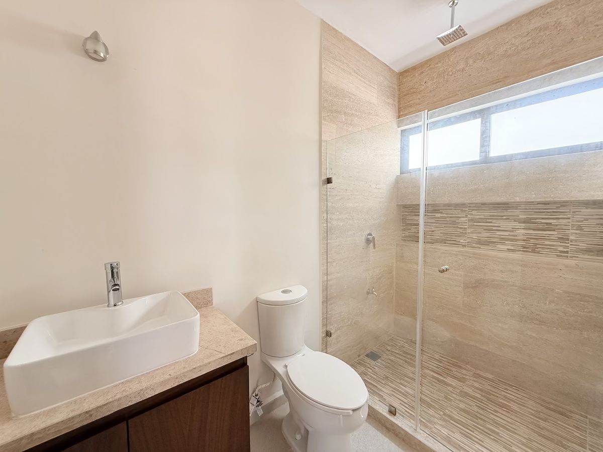 18 de 39: Baño recámara 2