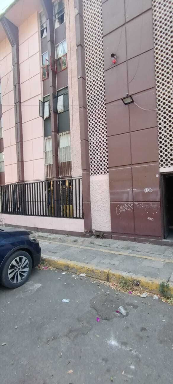 1 de 21: FACHADA PRINCIPAL