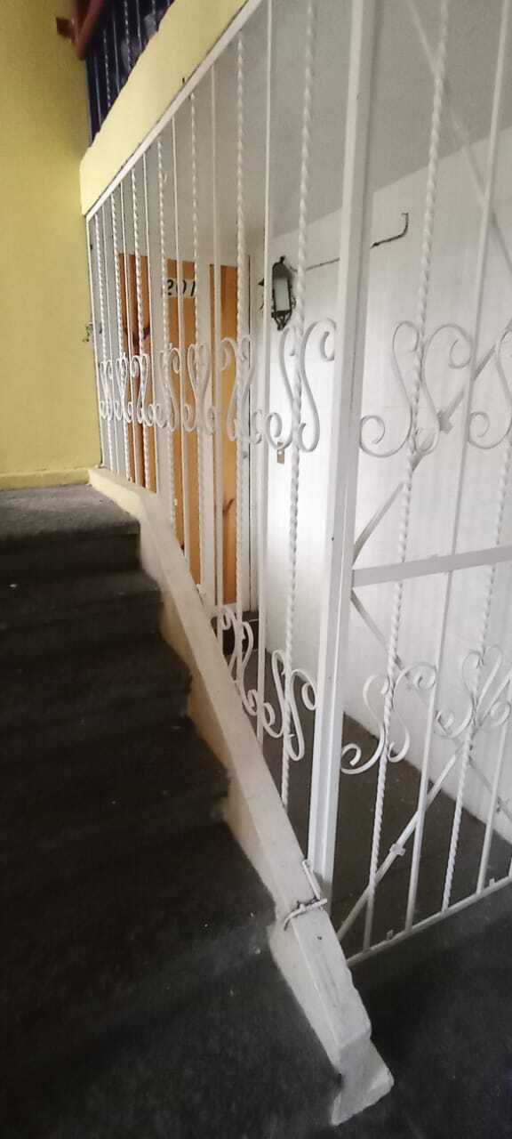 3 de 21: REJA DE PUERTA PRINCIPAL