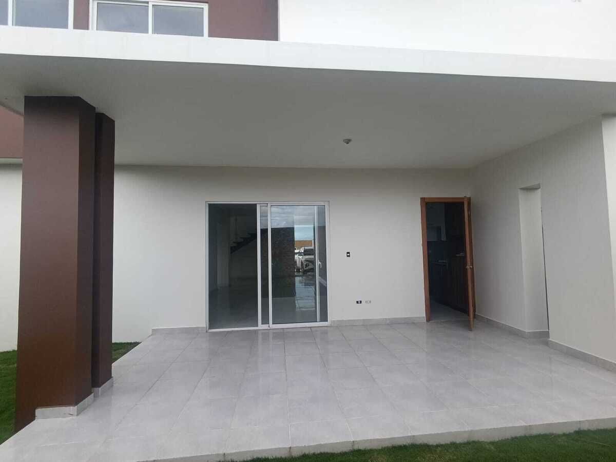 1 de 12: Terraza techada