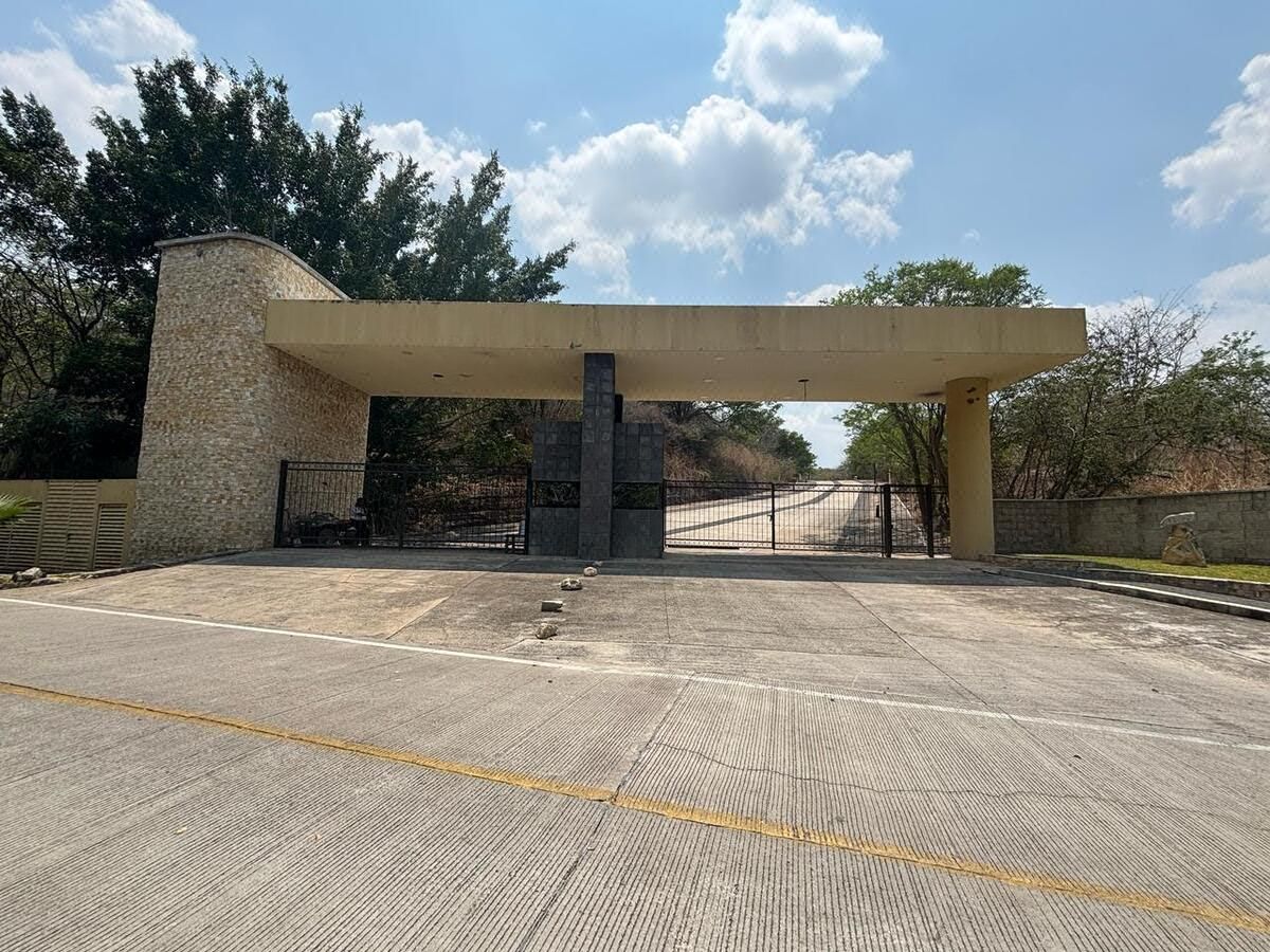 OPORTUNIDAD DE INVERSIÓN ÚNICA EN EXCLUSIVA ZONA RESIDENCIAL DE LA CD. - foto 1