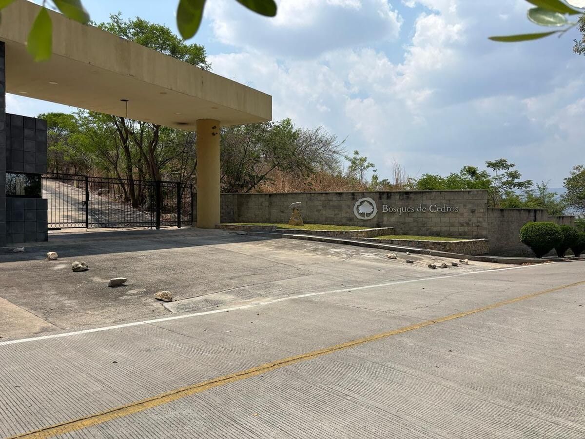 OPORTUNIDAD DE INVERSIÓN ÚNICA EN EXCLUSIVA ZONA RESIDENCIAL DE LA CD. - foto 2