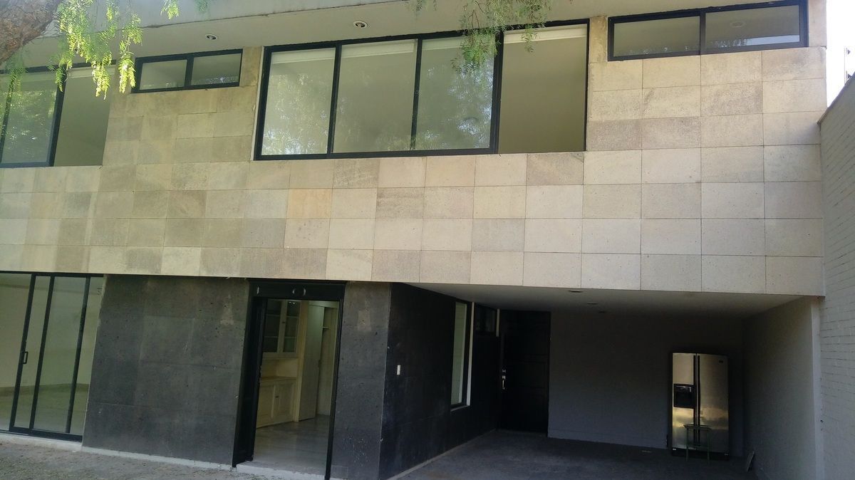 HOUSE FOR SALE LOMAS DE CHAPULTEPEC - foto 1