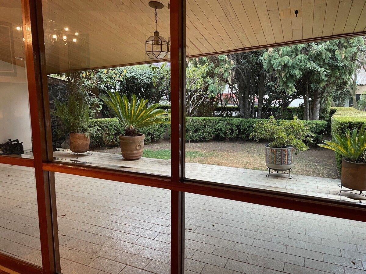 2 of 19: Casa en Venta en Romero de Terreros Rayo Vende ®