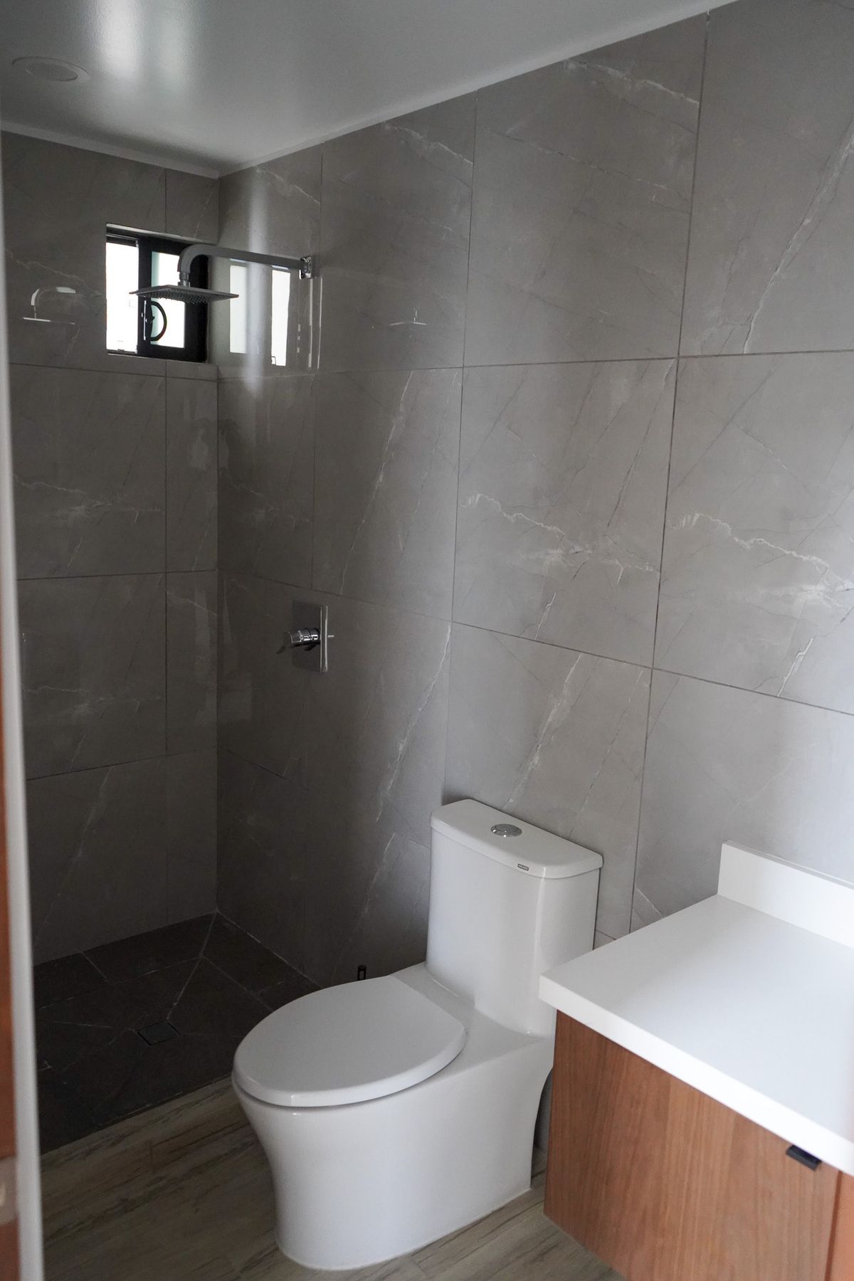 4 of 48: Baño planta baja