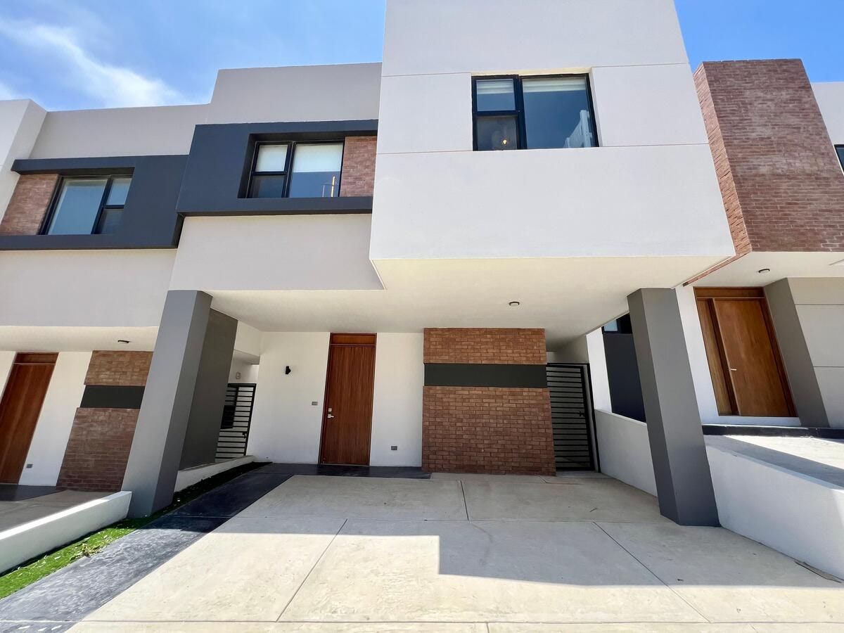 Casas en venta en Mar Abierto Residencial en Santa Teresita.