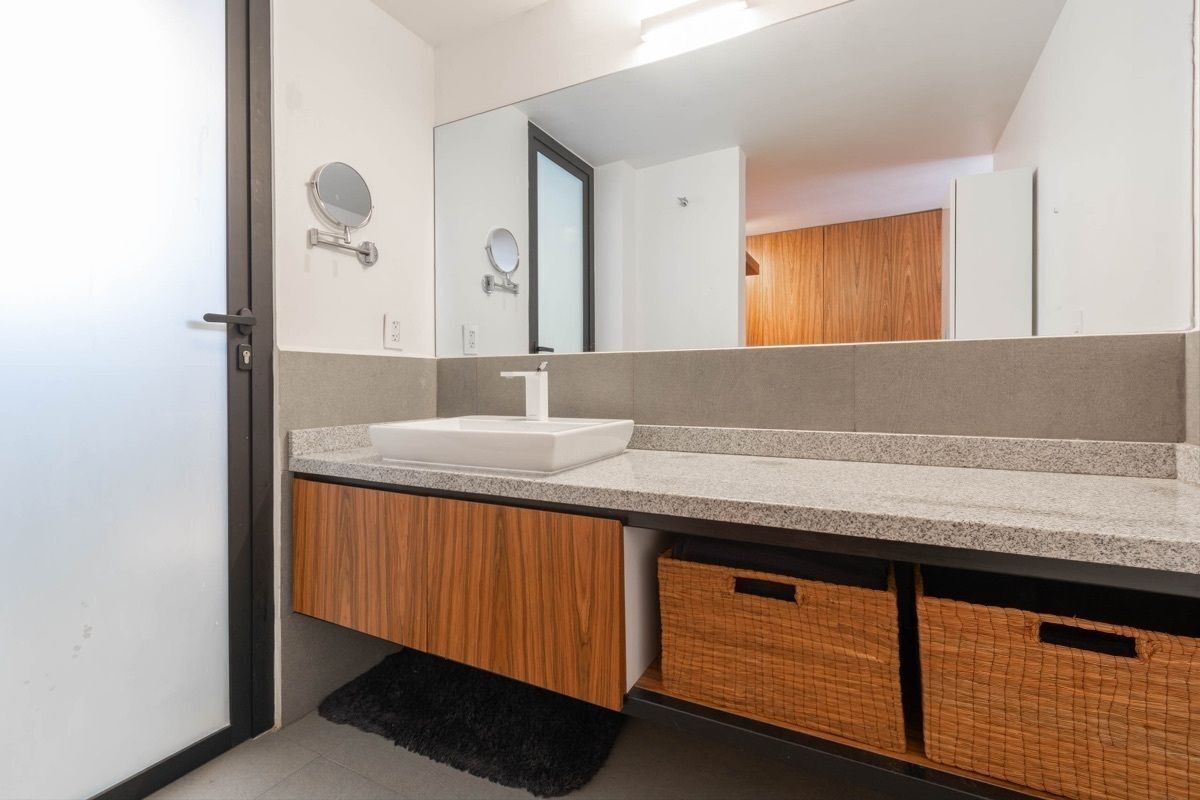 6 de 23: Baño principal