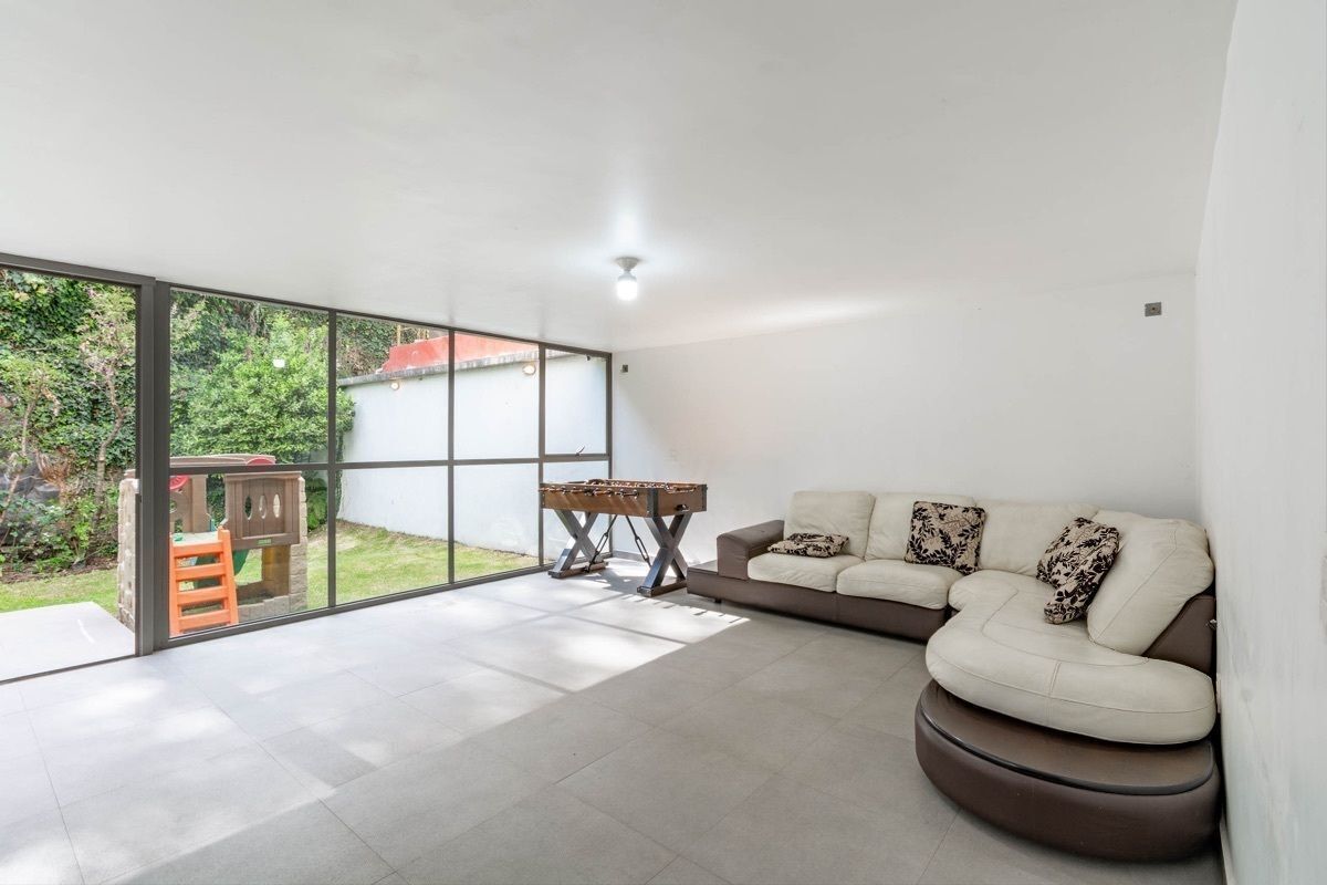 20 de 23: Sala