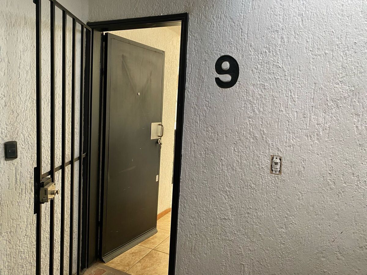 3 de 9