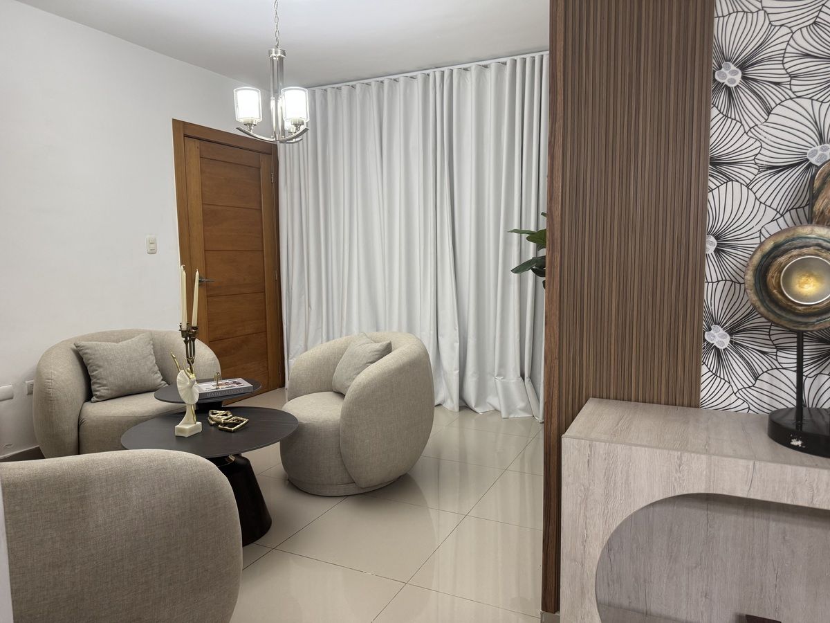 2 of 14: Living room