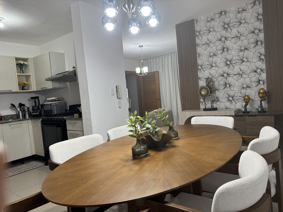 5 of 14: Dining room