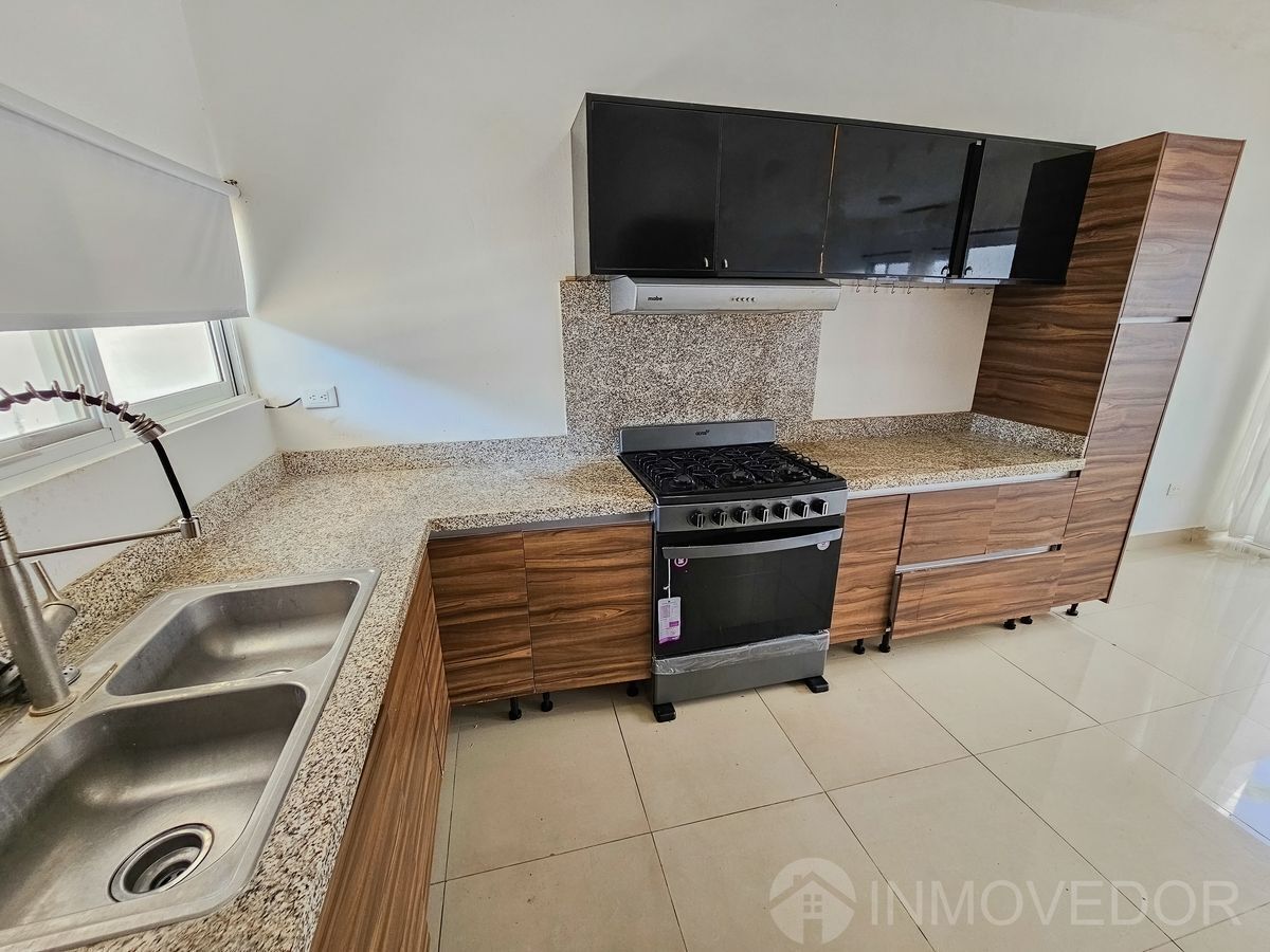 3 of 34: Cocina