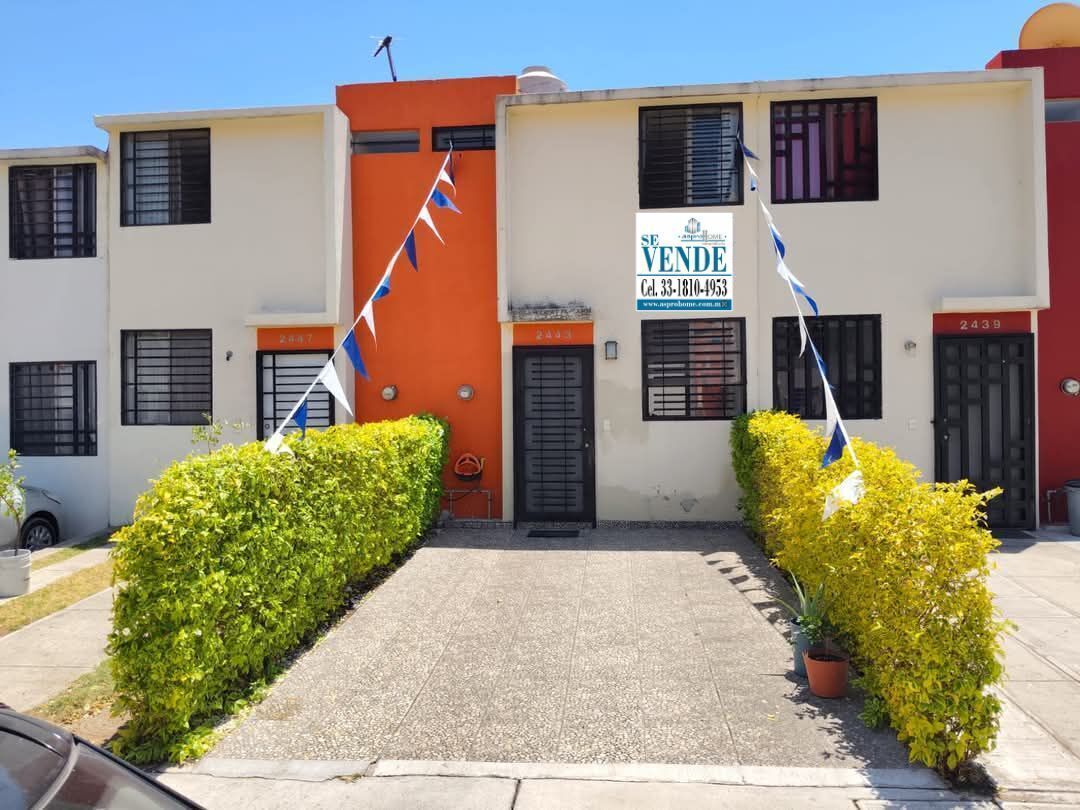 1 de 9: FACHADA