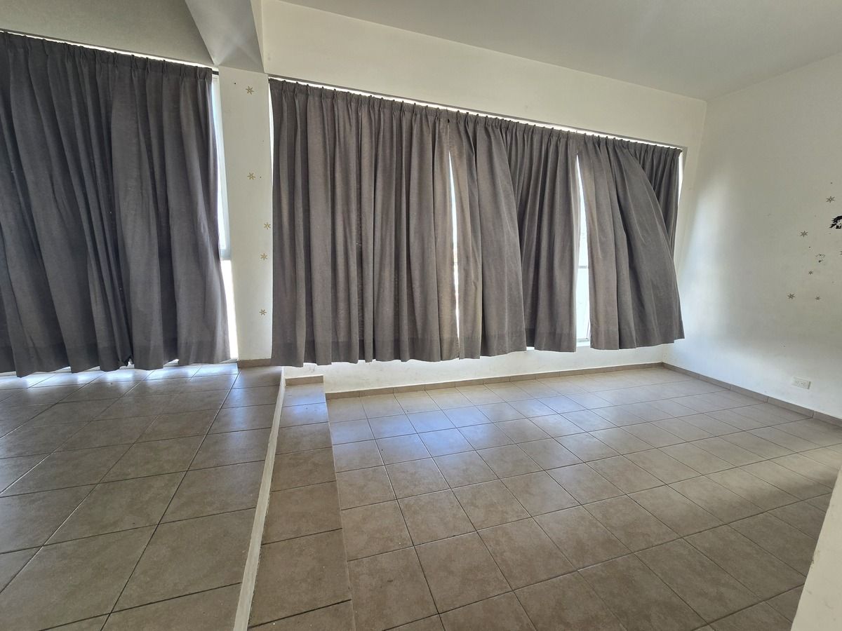 3 de 22: Sala