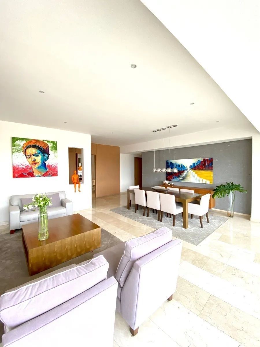 1 de 31: Sala Comedor