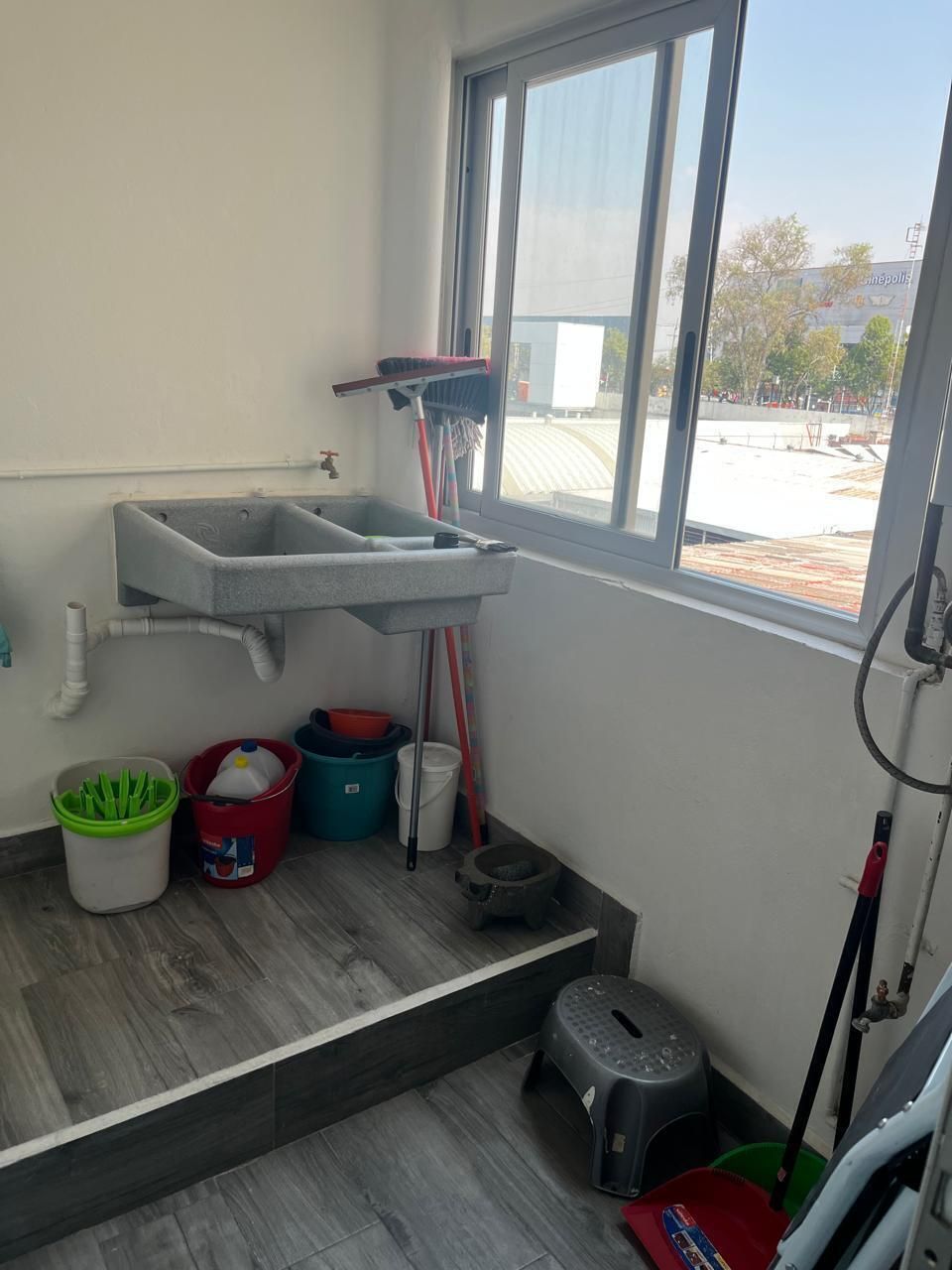 5 de 15: Cuarto de servicio