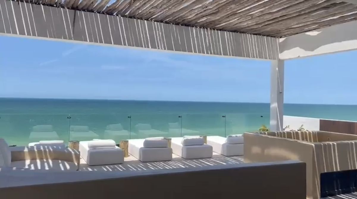 3 de 8