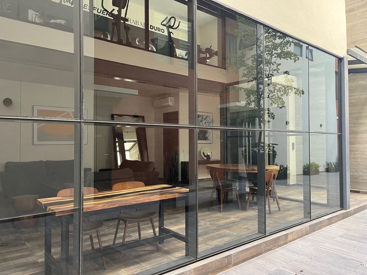 6 de 41: salón de negocios