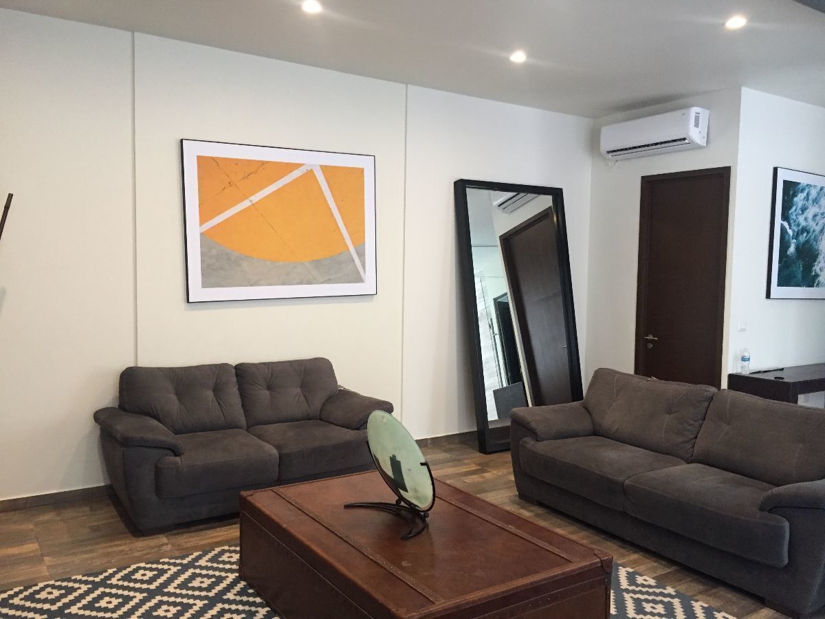 8 de 41: salón estudio