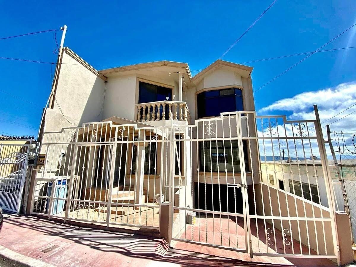 1 of 17: Vista exterior
