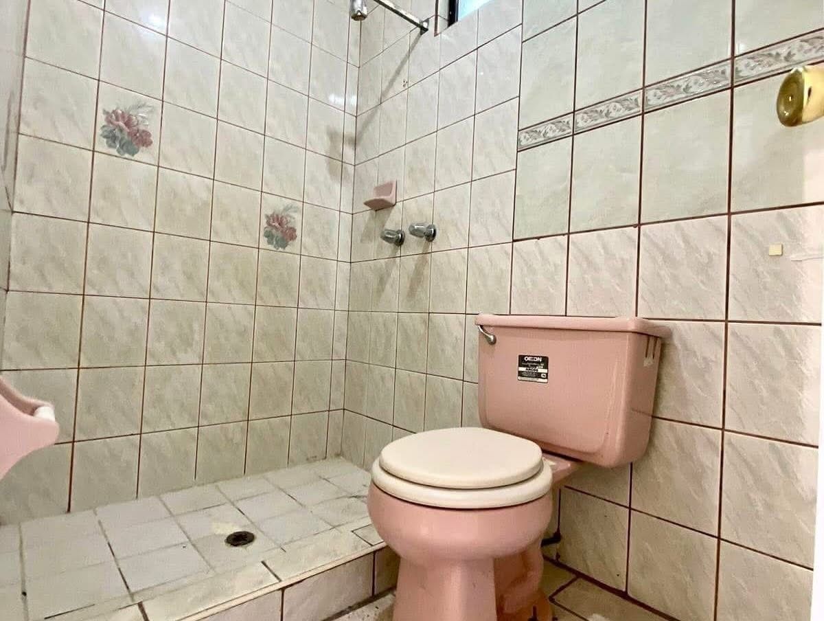 17 of 17: Baño completo