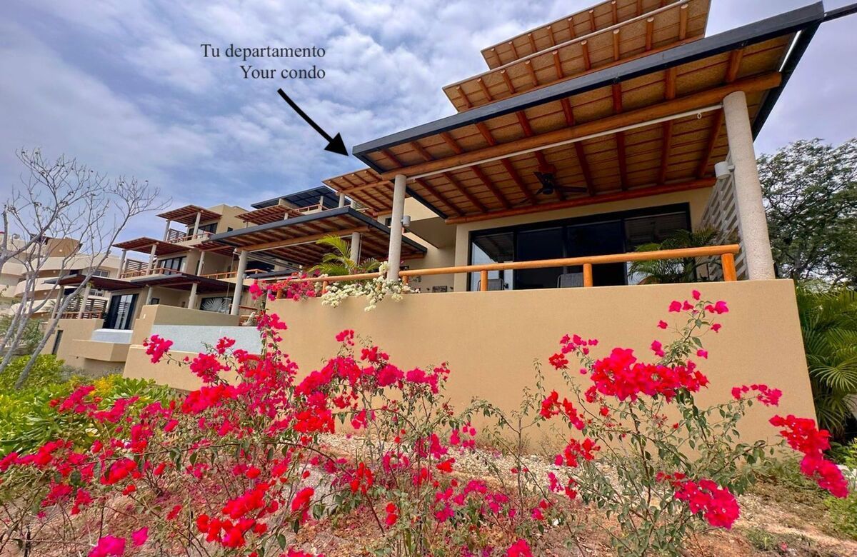 1 de 40: Back of Condo - Garden - Amanacer - Arrocito - Ocean View