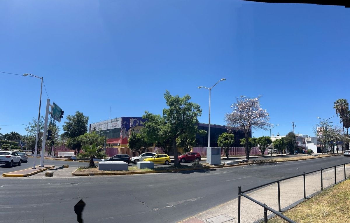 4 de 9